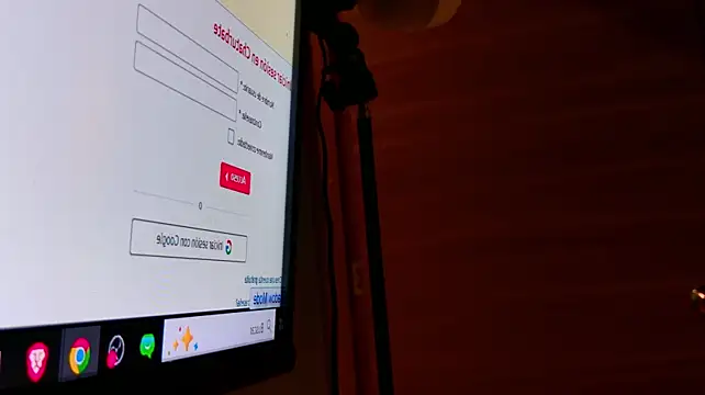 JulsPatel Adlı Modelin Canlı XXX Sohbeti