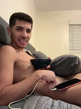 WavyAlloy30 Chat XXX in diretta