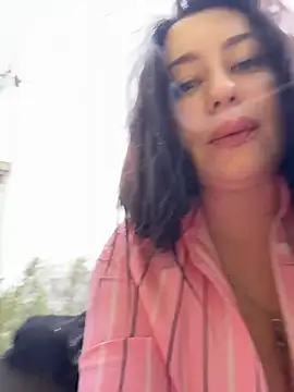Chat XXX en directo de AdinaKan