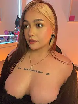 دردشة Daniela_ruizz الجنسية المباشرة