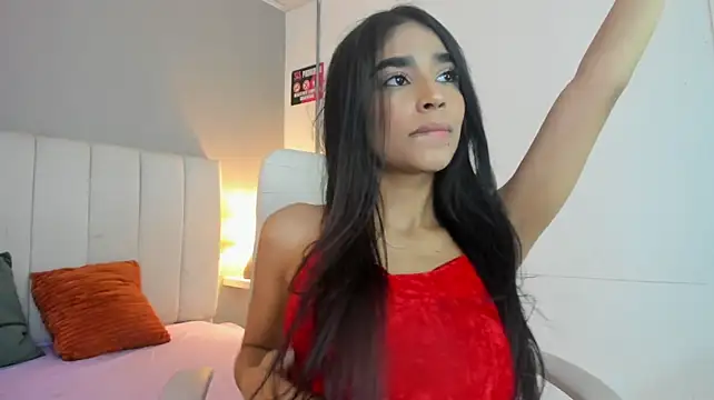 luna_velvetxx Adlı Modelin Canlı XXX Sohbeti