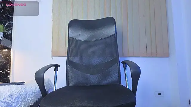 MR_EITHAN – Naživo XXX chat