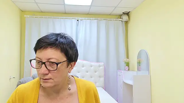 EmilyL0ve: онлайн-секс-чат