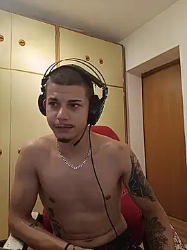 Онлайн чат XXX Saint_LexVII
