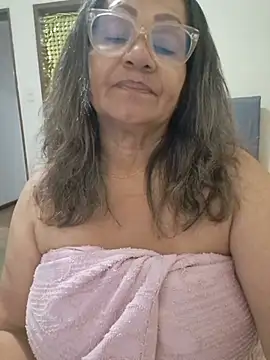 Czat XXX na żywo – Vickyfox_
