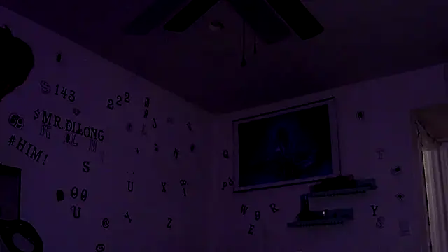 Pokazy przed kamerką – TheRealMrDLlong