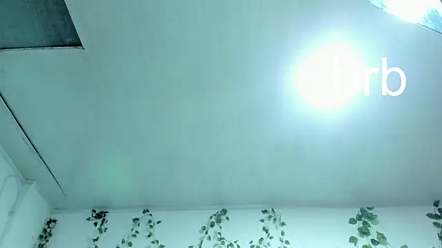 bonie_lov's Live Chat Room