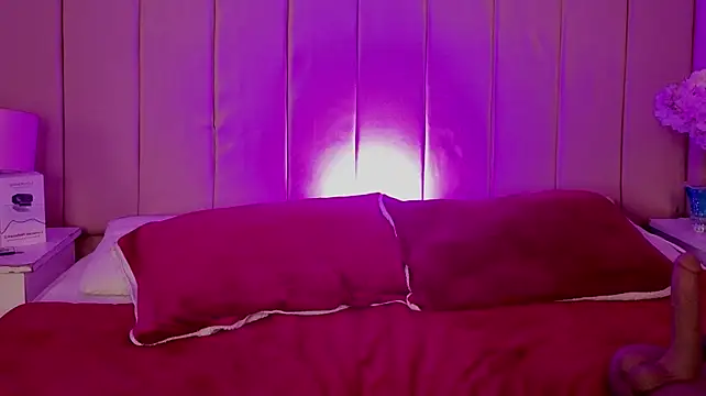 MollyBigBoobs12 XXX чат на живо