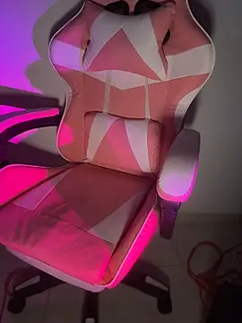 Živý XXX chat ScarletVelvetX
