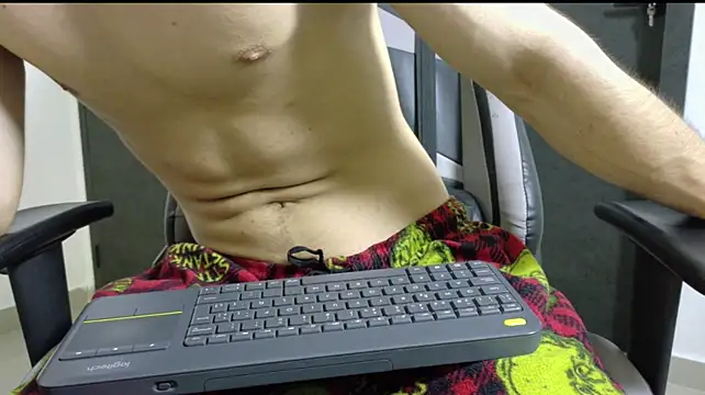 Chatroom XXX en direct de eren_jeager