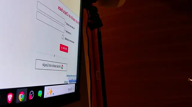 JulsPatel's Live XXX Chat