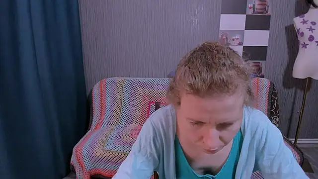 pa1e_pr1ncess élő XXX-chatje