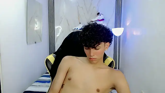 FUNNY_DICK_ লাইভ XXX চ্যাট