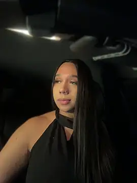 Chat +18 de BitchySalome ao vivo