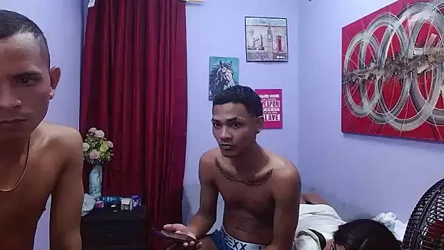 black_twinks Obrolan Langsung XXX