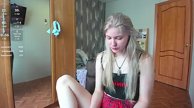 Tiny_Kiss Live XXX-Chat