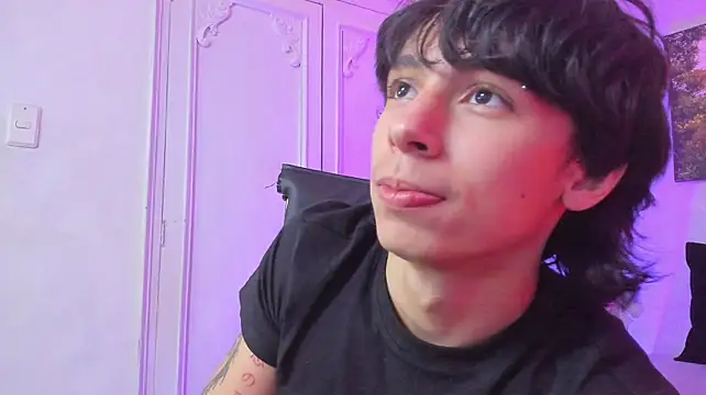 Tyler_durten XXX чат на живо
