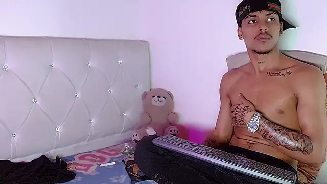 Angel_foxc13 现场XXX聊天