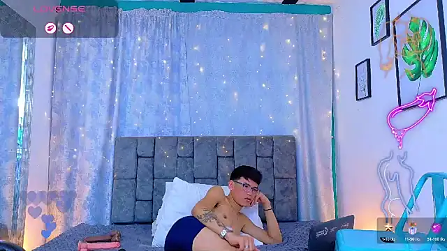 NicolasTorrezn Live XXX chat