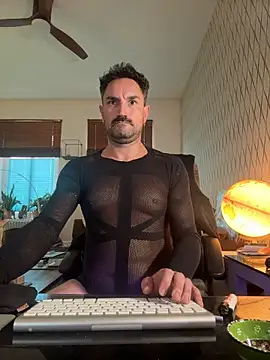 tomz0819 Live XXX-Chat