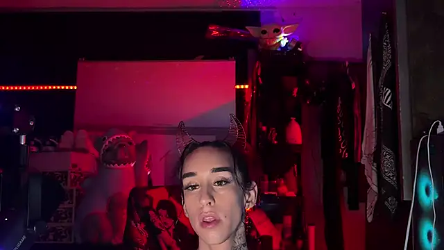 צ'אט XXX בשידור חי של xoFrankie