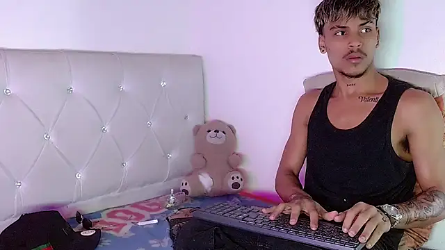 Angel_foxc13 Chat XXX live