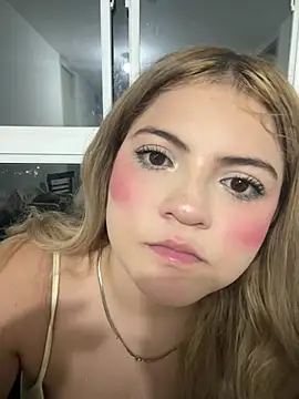 Chat +18 de Dulceevela ao vivo