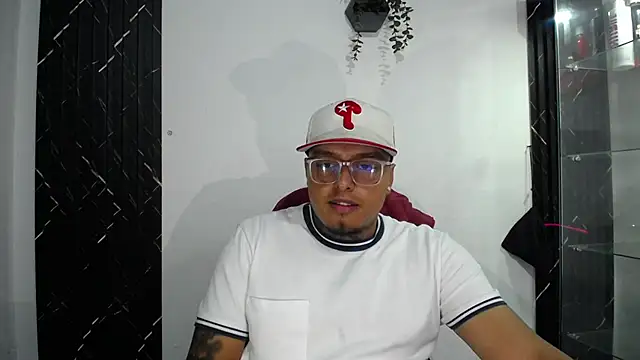 Duke_DarkBoy99 Chat XXX live