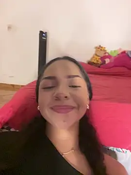 Chat +18 de Evviiee_ ao vivo