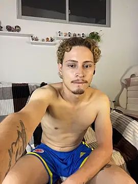 XXX chat uživo modela AleFoxx_