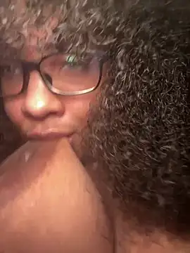 Živý XXX chat Chaniita