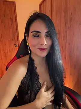 Miaswwe Chat XXX live