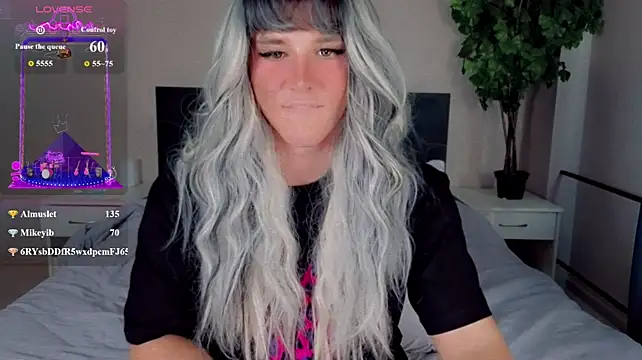 HelenSpellman Adlı Modelin Canlı XXX Sohbeti