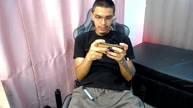 Tayson_Hot élő XXX-chatje