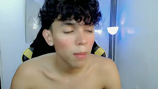 Czat XXX na żywo – FUNNY_DICK_