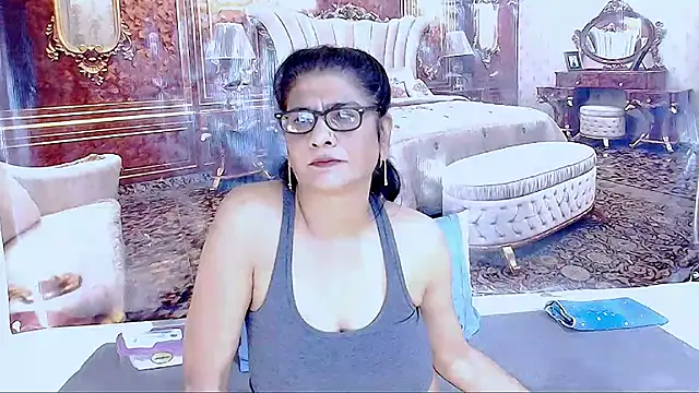 Chat XXX en directo de IndianAllure