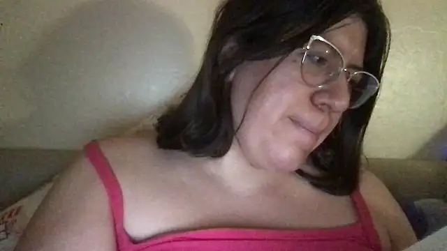 HYPHYtype live XXX chat