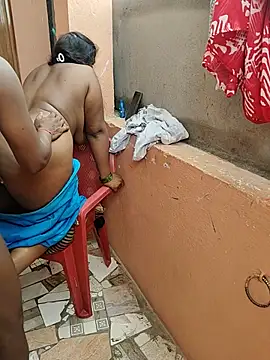 Desicouple1706's Webcam Show