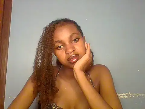 Sweet-creme live XXX chat