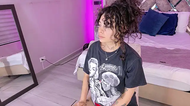 Chat XXX ao vivo de KatherineGomez
