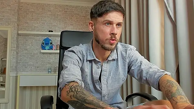 JonahShaw – Naživo XXX chat