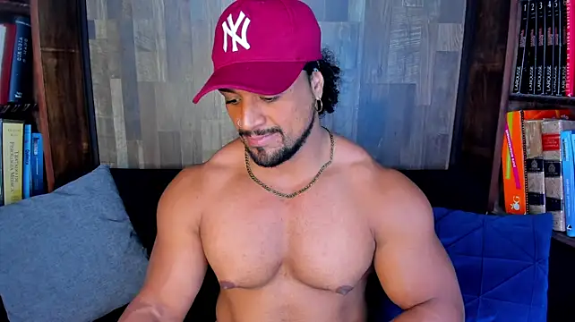MikeEstevess 现场XXX聊天