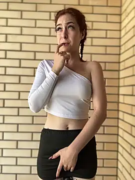LynaFrost's Live XXX Chat
