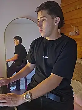 sam_vitali Adlı Modelin Canlı XXX Sohbeti
