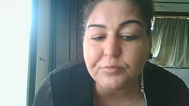 Sandra0011's Live XXX Chat