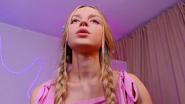 Reychellle Chat XXX in diretta