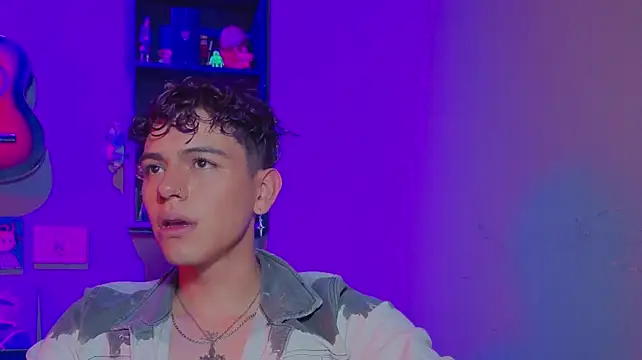 Chat XXX en directo de MikeyKuro