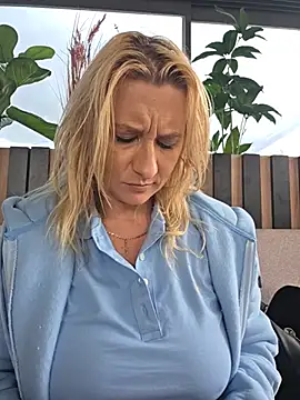 دردشة KaylinJan الجنسية المباشرة