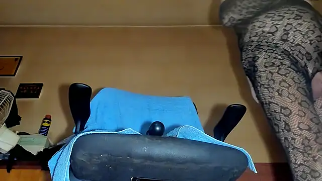 XXX chat uživo modela kinkyman47