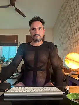 tomz0819 Live XXX-chat